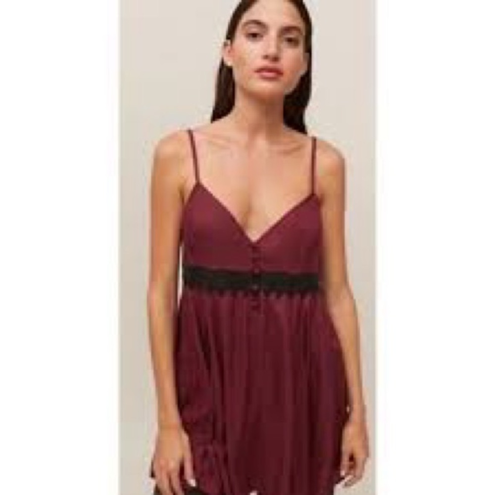 💥 Urban Outfitters Azalea Burgundy Mini Dress Size Medium